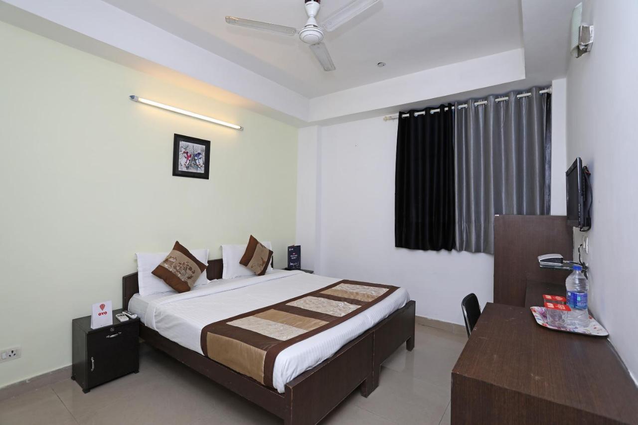 Oyo 11392 The Hotel Grand Hospitality نويدا المظهر الخارجي الصورة