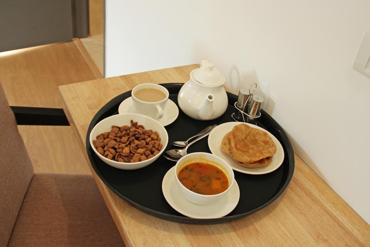 Oyo 11392 The Hotel Grand Hospitality نويدا المظهر الخارجي الصورة