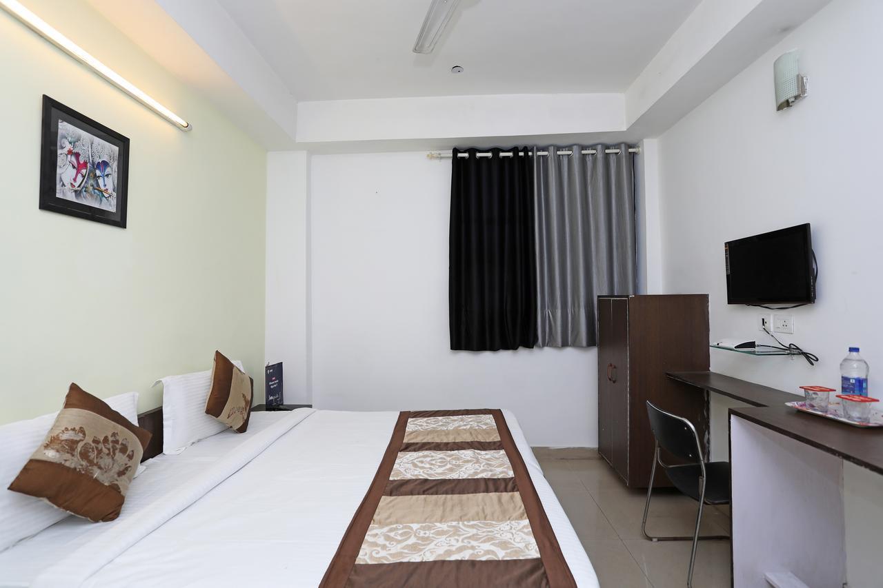 Oyo 11392 The Hotel Grand Hospitality نويدا المظهر الخارجي الصورة